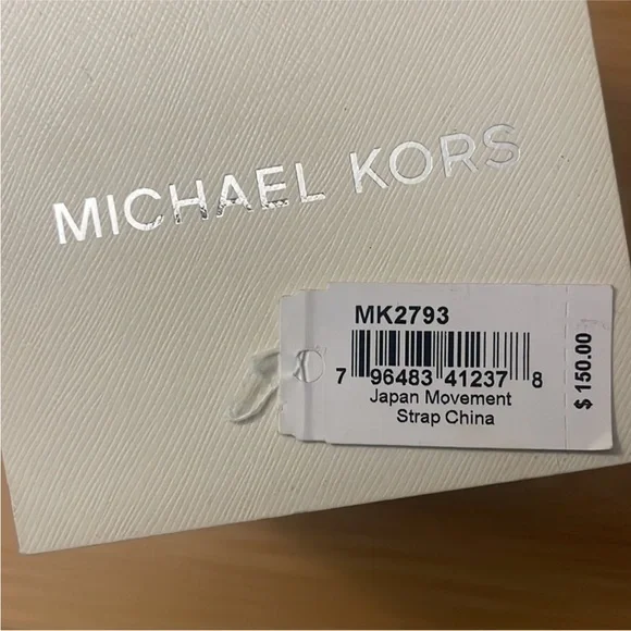 Michael Kors Silver Strap Watch - Picture 10 of 13